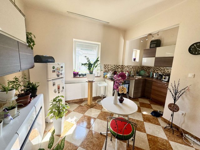 Eladó ikerház, Budapesten, XXI. kerületben, Százszorszép utcában