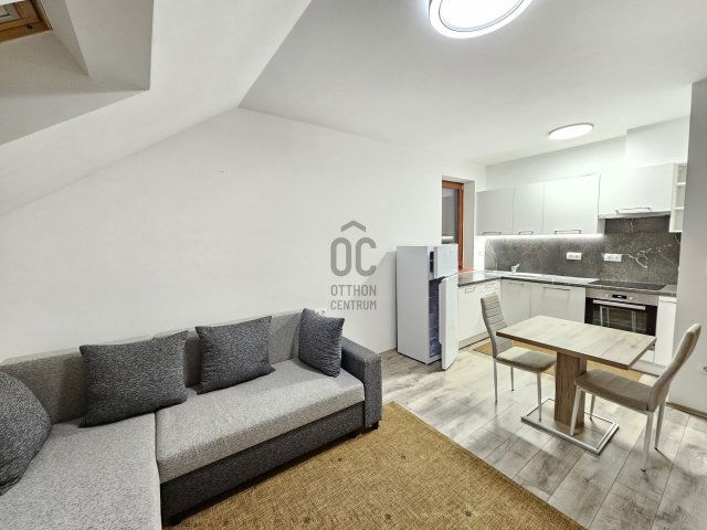 Eladó téglalakás, Kőszegen 36.9 M Ft, 1 szobás