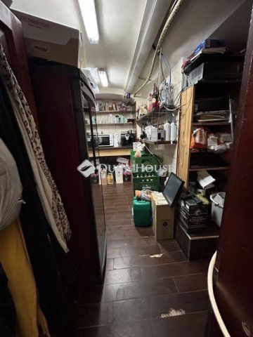 Eladó üzlethelyiség, Budapesten, VI. kerületben 150 M Ft