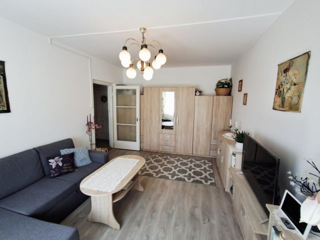 Eladó panellakás, Tatabányán 38.99 M Ft, 2 szobás