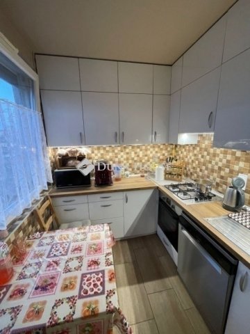 Eladó panellakás, Budapesten, X. kerületben 66.9 M Ft, 3 szobás