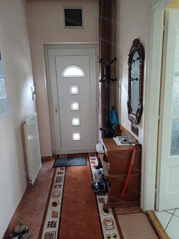 Eladó családi ház, Cegléden 88.5 M Ft, 4 szobás