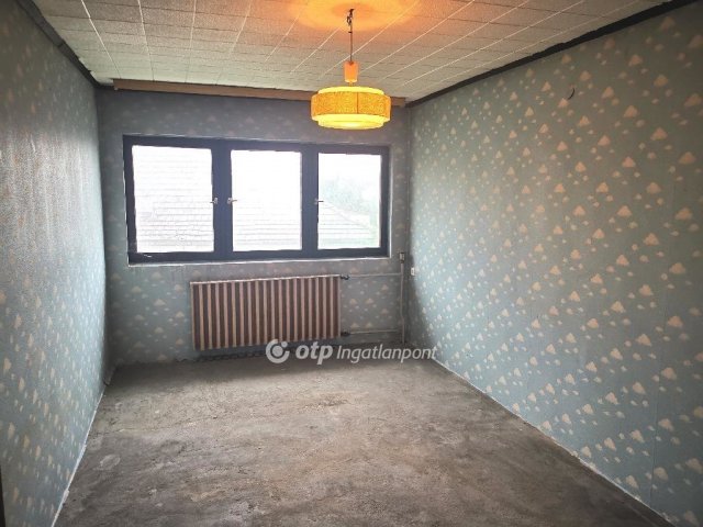 Eladó családi ház, Dunaharasztin 89.9 M Ft, 5 szobás