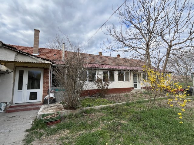 Eladó családi ház, Fülöpszálláson 29.8 M Ft, 5 szobás