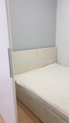 Eladó téglalakás, Pécsett 57.5 M Ft, 3 szobás