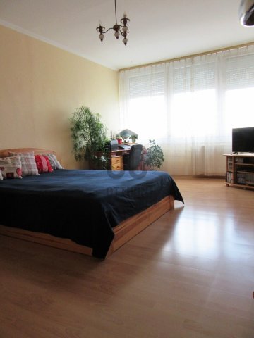 Eladó panellakás, Érden 57 M Ft, 2 szobás / költözzbe.hu