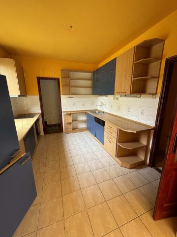 Eladó családi ház, Siófokon 170 M Ft, 5 szobás