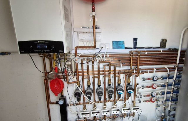 Eladó családi ház, Fóton 220 M Ft, 6 szobás