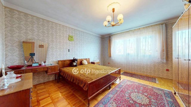 Eladó családi ház, Szikszón 42.5 M Ft, 5+1 szobás