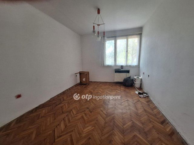 Eladó családi ház, Szeghalmon 13.5 M Ft, 2+1 szobás