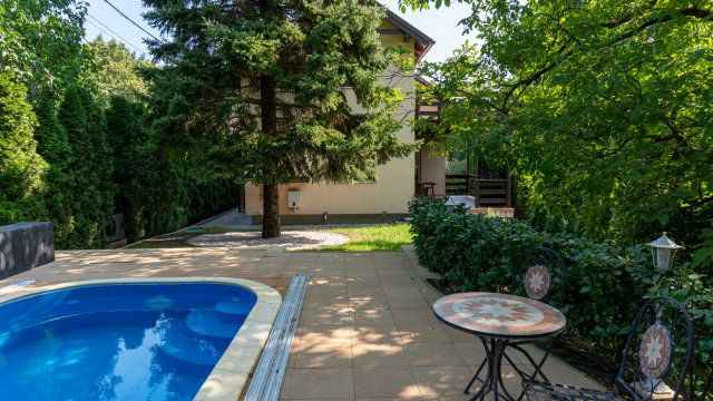 Eladó családi ház, Szentendrén 189 M Ft, 4 szobás