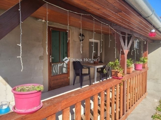 Eladó családi ház, Gyálon 82 M Ft, 6 szobás