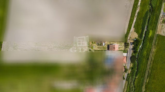 Eladó családi ház, Turán 29.99 M Ft, 2 szobás