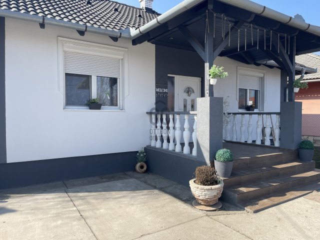 Eladó családi ház, Pusztaszabolcson 78.9 M Ft, 2 szobás