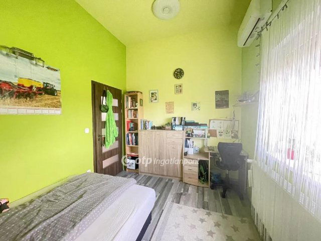 Eladó téglalakás, Budapesten, XVI. kerületben 206.5 M Ft