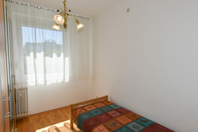 Kiadó panellakás, albérlet, Veszprémben 150 E Ft / hó
