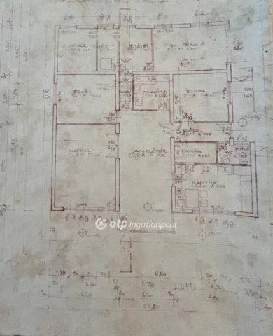 Eladó családi ház, Dunaújvárosban 68 M Ft, 3 szobás