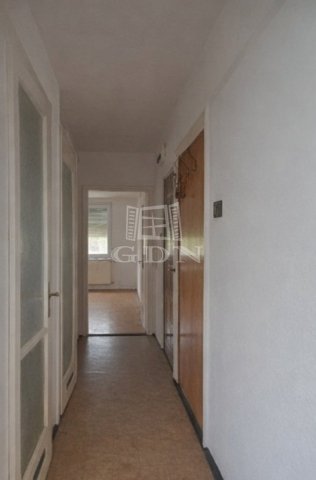 Eladó panellakás, Budapesten, XV. kerületben 68.5 M Ft, 3 szobás