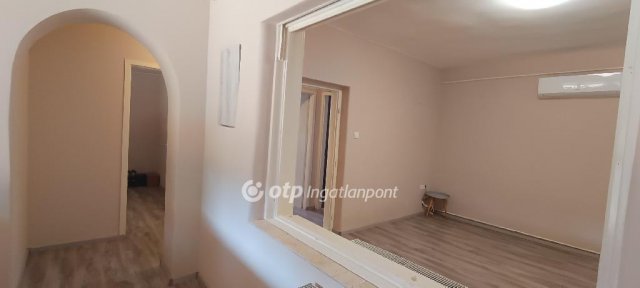 Eladó családi ház, Dömsödön 49.4 M Ft, 1+3 szobás