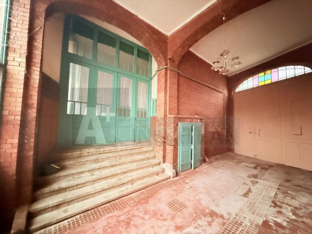 Eladó családi ház, Hódmezővásárhelyen 67.9 M Ft, 6 szobás