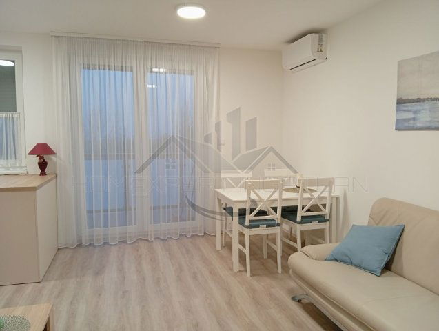 Kiadó téglalakás, albérlet, Győrött 195 E Ft / hó, 2 szobás