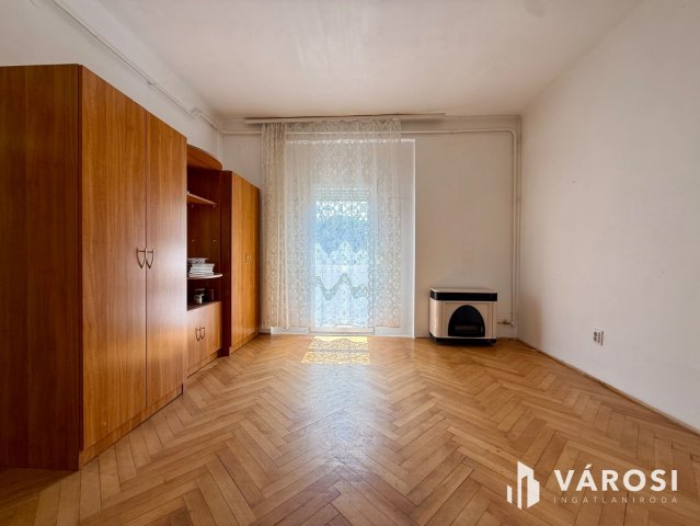 Eladó téglalakás, Salgótarjánban 13.8 M Ft, 1 szobás