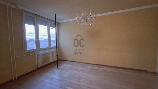 Eladó téglalakás, Szombathelyen 36 M Ft, 2 szobás