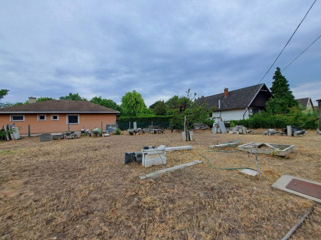 Eladó telek, Pilisen, Harang utcában 11.9 M Ft