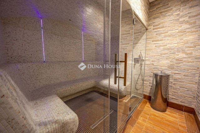 Eladó téglalakás, Budapesten, IX. kerületben 92.9 M Ft, 2 szobás