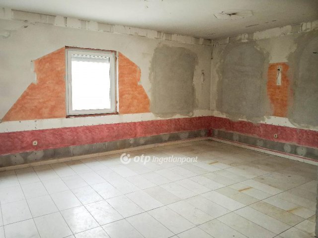 Eladó családi ház, Győrött 149.98 M Ft, 5 szobás
