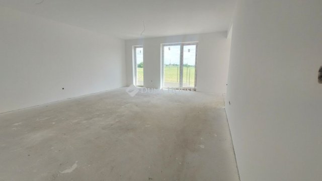Eladó ikerház, Nyíregyházán 68 M Ft, 4 szobás