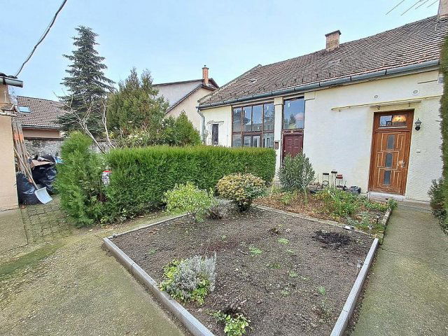 Eladó téglalakás, Budapesten, XV. kerületben 49.9 M Ft, 2 szobás