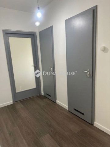 Eladó panellakás, Budapesten, XV. kerületben 82 M Ft, 3+1 szobás