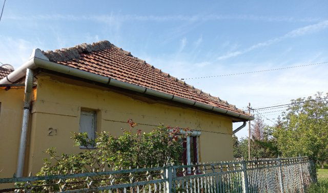 Eladó családi ház, Karácsondon, Szabadság úton 10.3 M Ft