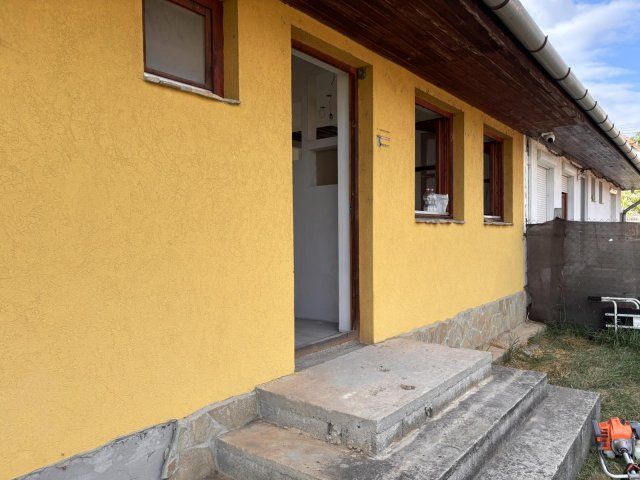 Eladó ikerház, Kartalon 69 M Ft, 3 szobás / költözzbe.hu