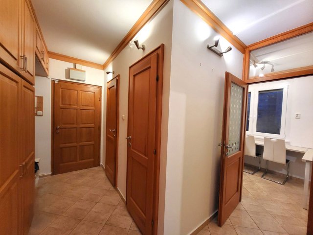 Eladó panellakás, Győrött 53.9 M Ft, 2 szobás