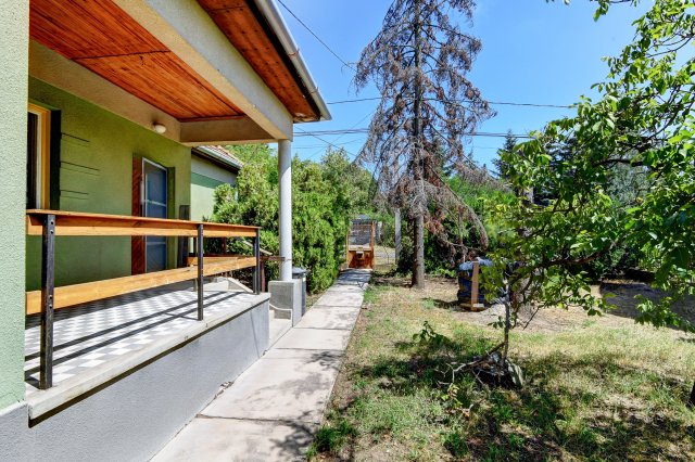 Eladó családi ház, Dunakeszin, Vasvári Pál utcában 79.9 M Ft