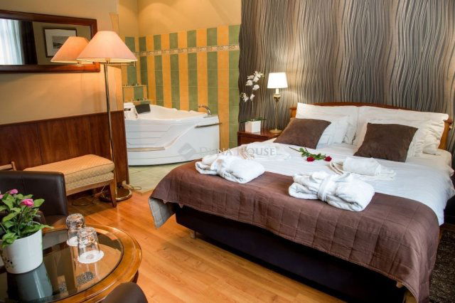 Eladó ipari ingatlan, Monoron 810 M Ft / költözzbe.hu