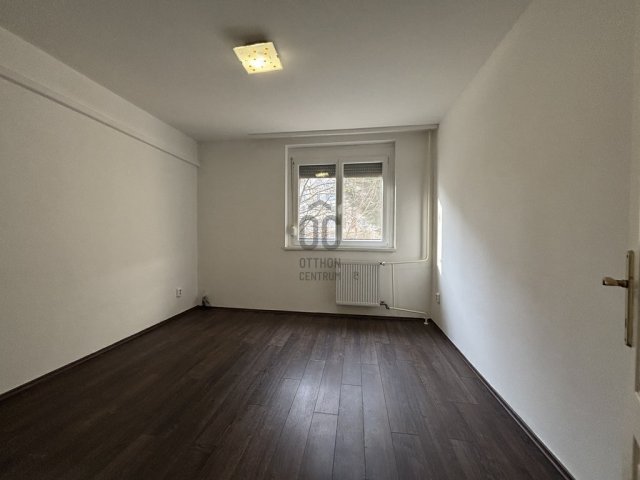 Eladó panellakás, Budapesten, III. kerületben 84.9 M Ft, 3 szobás