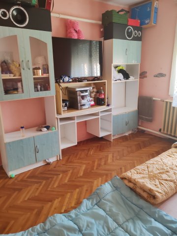 Eladó családi ház, Nován 14.9 M Ft, 2+1 szobás
