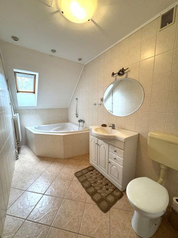 Eladó ikerház, Pécsett, Görbe dűlőn 99 M Ft, 4 szobás