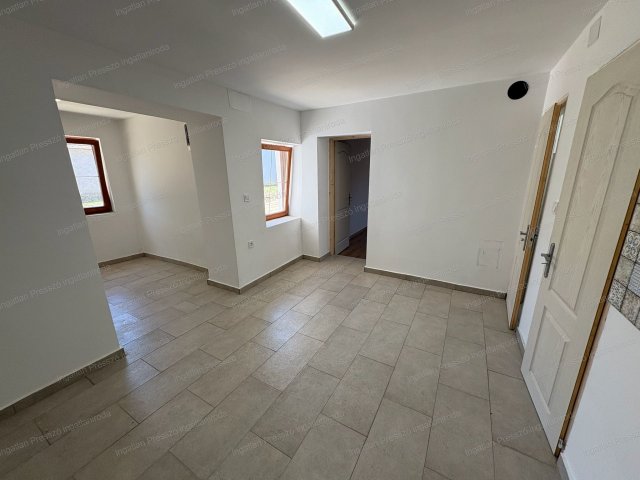Eladó családi ház, Dabroncon 35 M Ft, 2 szobás