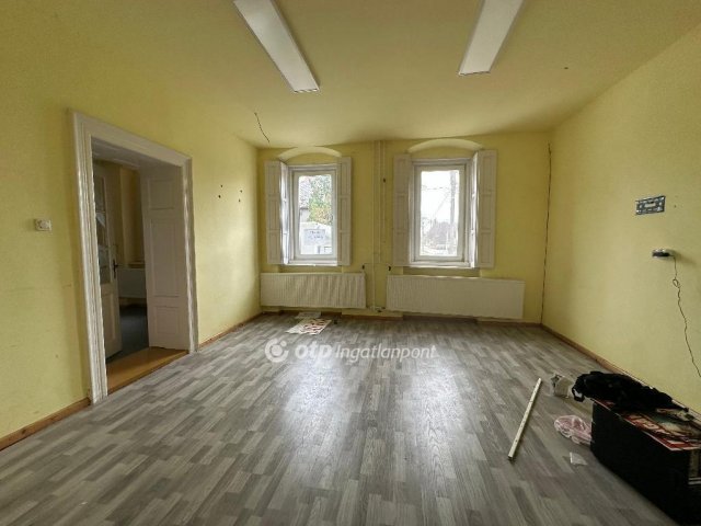 Eladó ipari ingatlan, Szentesen 95 M Ft / költözzbe.hu