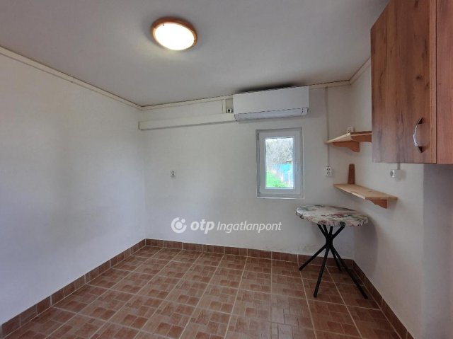 Eladó nyaraló, Nyimen 25 M Ft, 1 szobás / költözzbe.hu