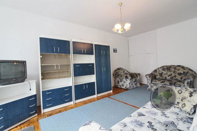 Kiadó téglalakás, albérlet, Debrecenben 180 E Ft / hó, 2 szobás