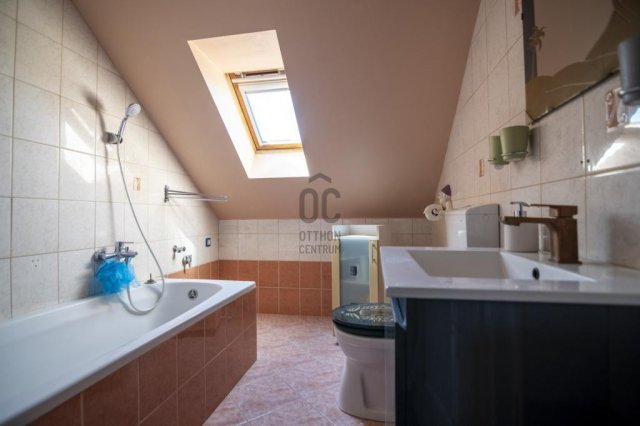 Eladó panellakás, Budapesten, IV. kerületben 99.8 M Ft, 4 szobás