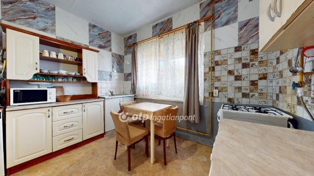 Eladó téglalakás, Ormosbányán 8.5 M Ft, 1+1 szobás