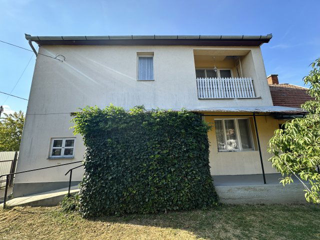 Eladó családi ház, Komádiban 23.9 M Ft, 3 szobás