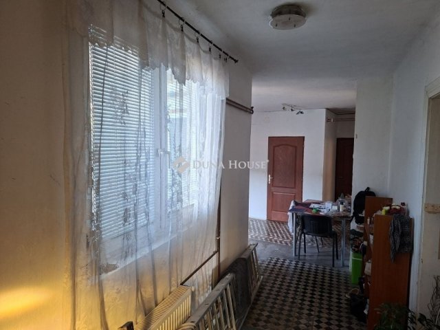 Eladó családi ház, Zámolyon 39.99 M Ft, 3 szobás