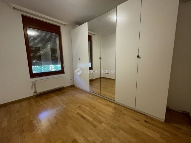 Eladó téglalakás, Budapesten, II. kerületben 178.9 M Ft